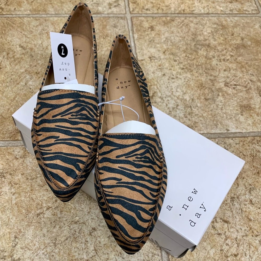 Women’s Pointy Toe Loafers - Wide Width